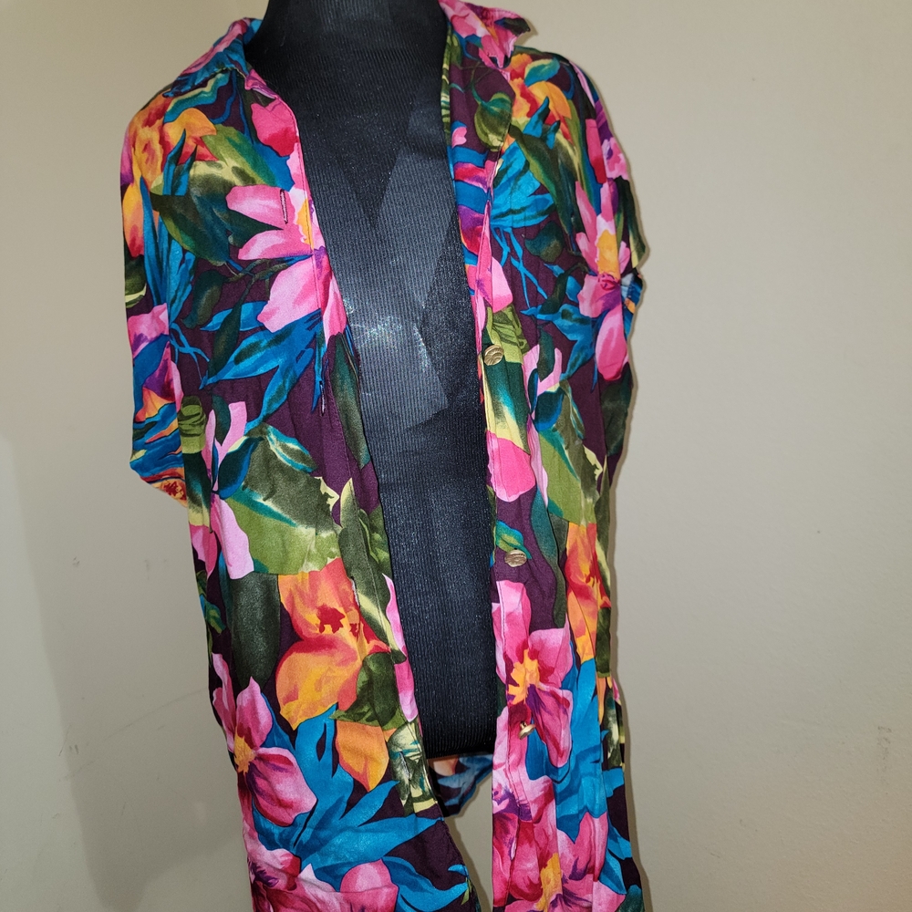 *All Tops: 5 for $25* Floral Button Down Shirt - Multicolor
